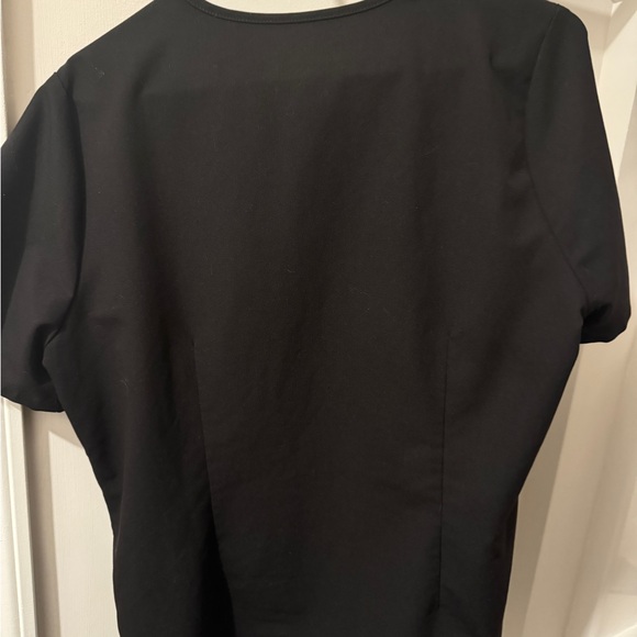 Black Catarina - One-Pocket Scrub Top
L - Black - Picture 2 of 2